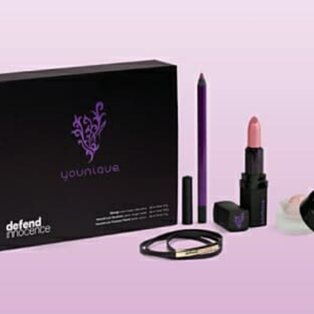 Younique Bundle